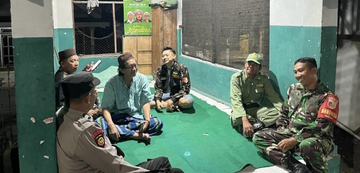 Giat Poskamling Dialogi dengan Warga, Polsek Beji Perkuat Keamanan di Gunung Gangsir