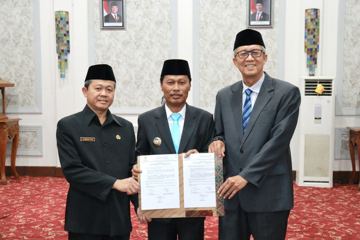 Lantik Pejabat Pimpinan Tinggi Pratama, Pemkot Cirebon Tegaskan Komitmen Penguatan Kinerja Organisasi
