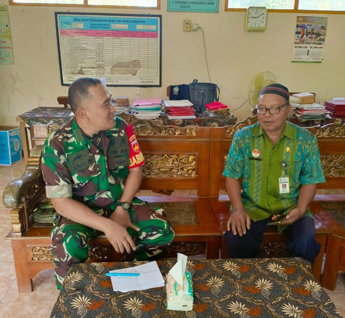 Babinsa Jerukwangi Laksanakan Pemantauan Wilayah dan Komsos di SD Negeri 3 Jerukwangi