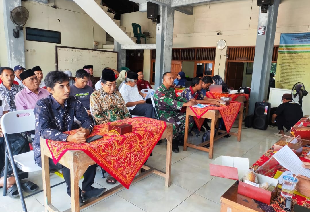 Babinsa Sendang Hadiri Musdesus Revitalisasi BUMDes dan Penetapan Tematik Ketahanan Pangan Tahun 2025