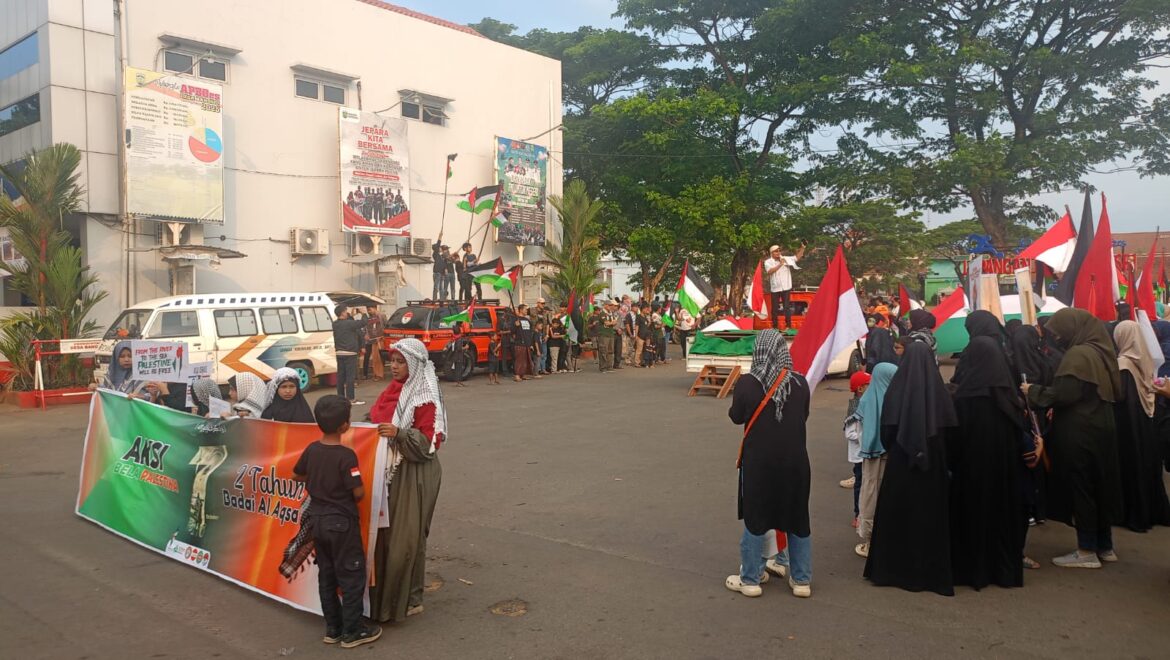 Danramil 07/Bangsri Beserta Anggota Siaga Laksanakan Pengamanan Aksi Damai Bela Palestina di Bangsri