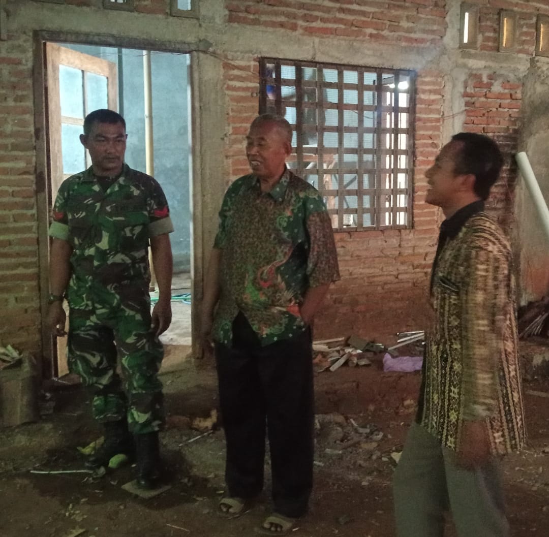 Babinsa Geneng Lakukan Pengecekan Progres Pembangunan SPPG untuk Program Makan Bergizi Gratis
