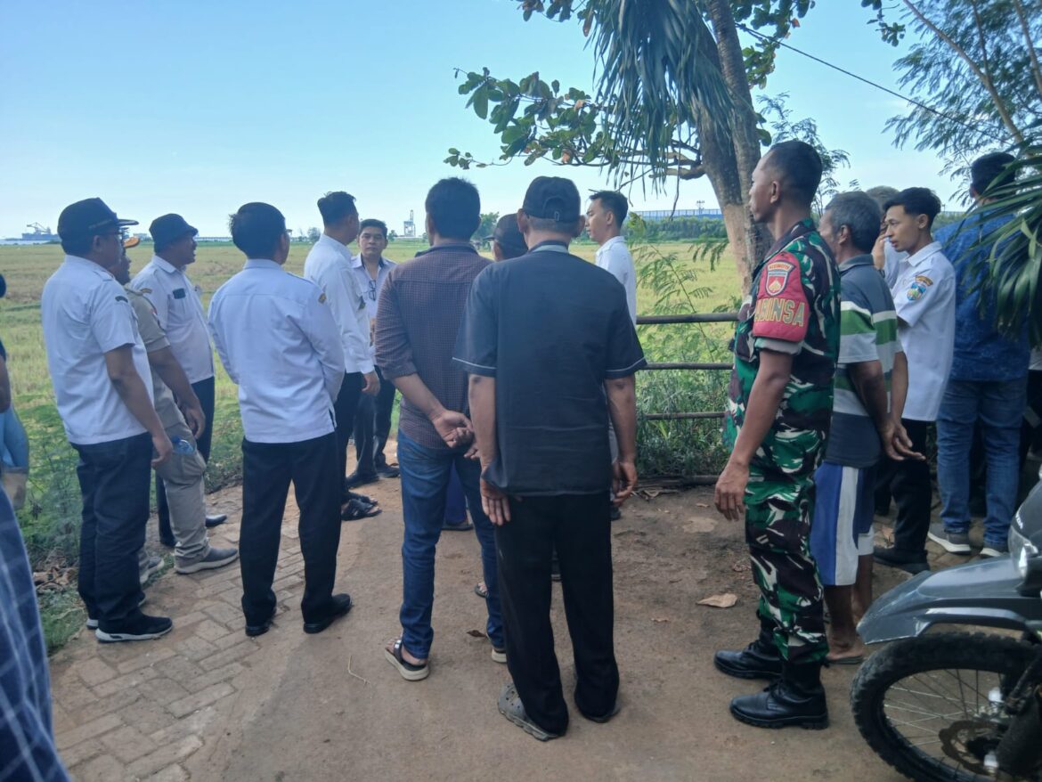 Bupati Jepara Tinjau Abrasi Pantai Balekambang, Babinsa Desa Bondo Hadir Dampingi Kegiatan