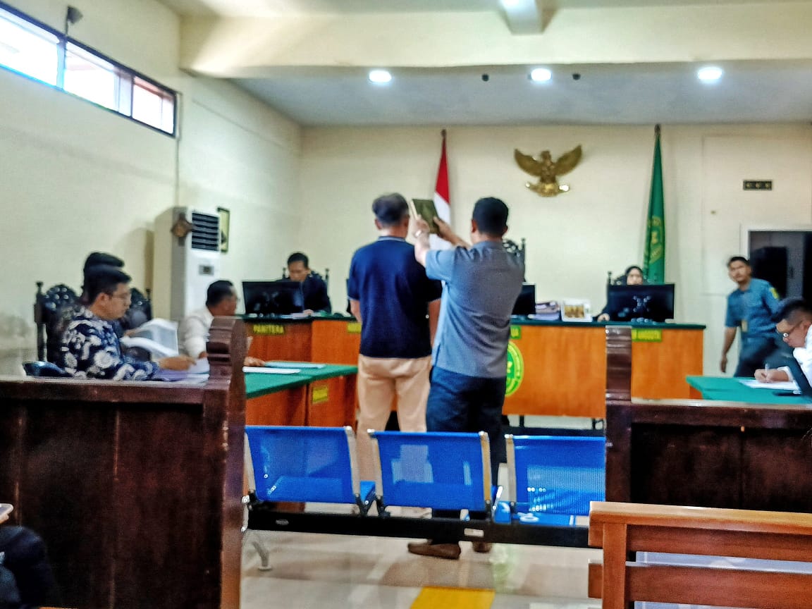 Warga Panjunan Lawan Polusi Batu Bara: Sidang di PN Cirebon Bongkar Manipulasi Izin dan Ancaman Kesehatan