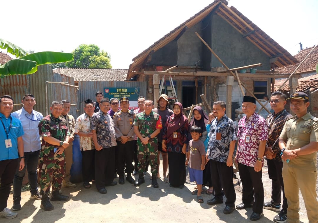 Sinergi Membangun Desa: Dandim 0719/Jepara, OPD, dan Perusahaan Tinjau TMMD di Lebuawu