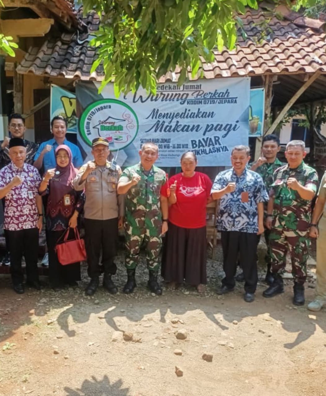 Peninjauan TMMD Sengkuyung IV, “Warung Berkah Kodim 0719/Jepara” Jadi Simbol Kepedulian Sosial di Jepara