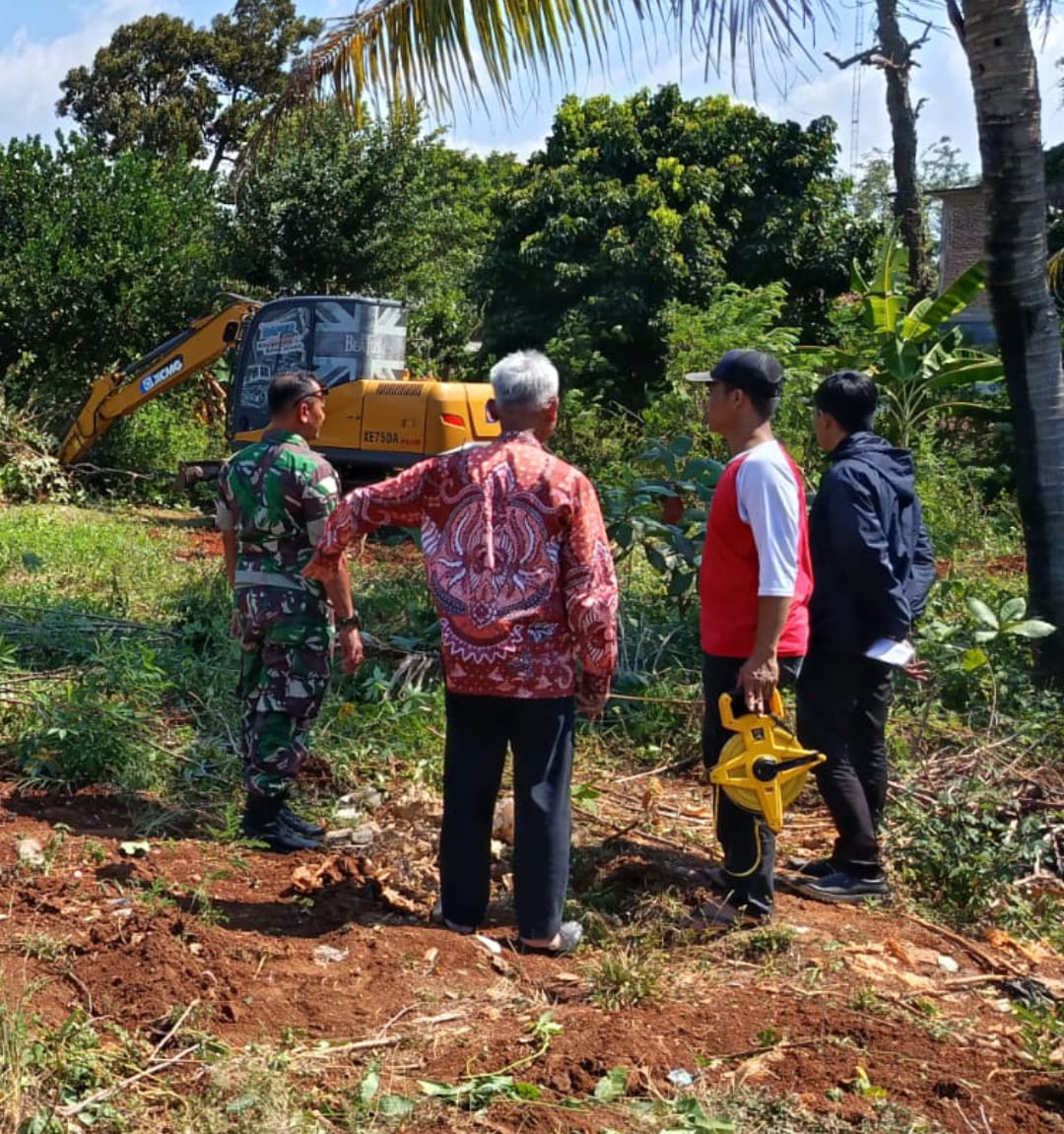 Sinergi Koramil 07/Bangsri dan Pemdes Tubanan: Penyiapan Lahan untuk Koperasi Merah Putih