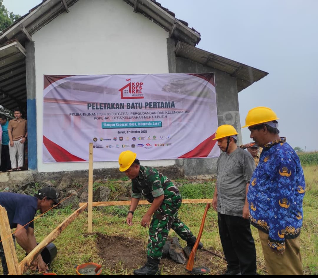 Teknologi Bertemu Tradisi: Batu Pertama Koperasi Desa/Kelurahan Merah Putih di Desa Paren Diletakkan
