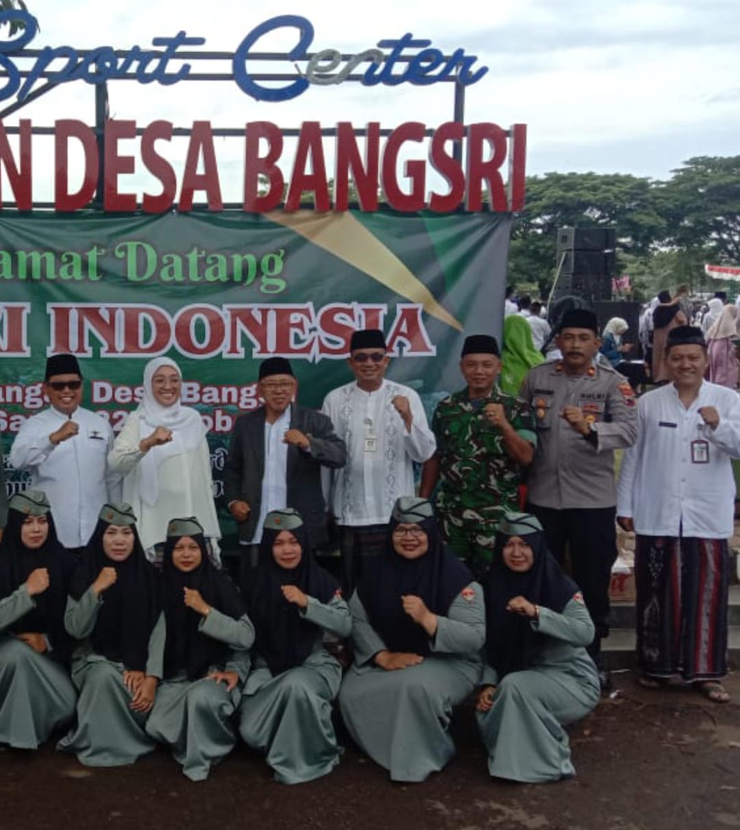 Danramil 07/Bangsri Hadiri Apel Akbar Hari Santri Nasional 2025 di Lapangan Desa Bangsri