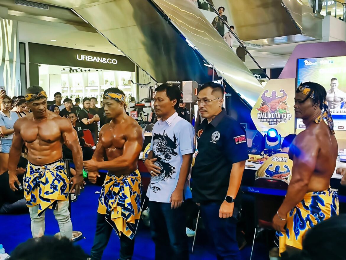 Atlet Binaraga Memperebutkan Walikota Cup Ajang Body Contest Cirebon 2025 Bersama PBFI di CSB Mall