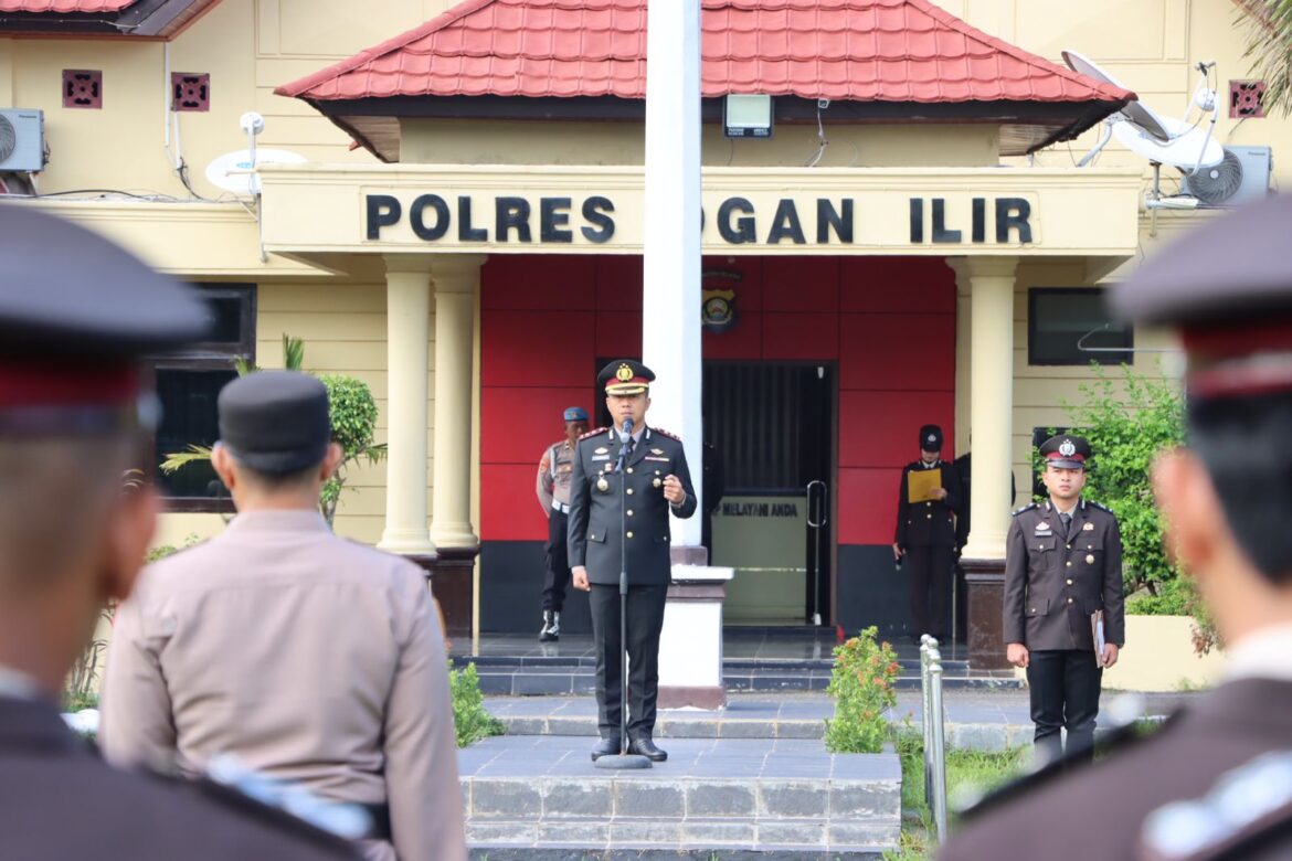 Polsek Muara Kuang Polres Ogan Ilir Kawal Kegiatan Penanaman Jagung Program Ketahanan Pangan di Desa Tanjung Miring*