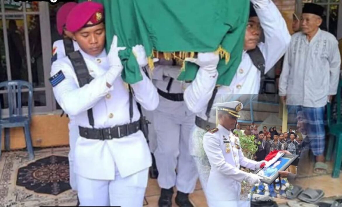 Prajurit TNI Angkatan Laut Praka Marinir Zaenal Mutaqim gugur usai mengikuti latihan Rubber Duck Operations (RDO)