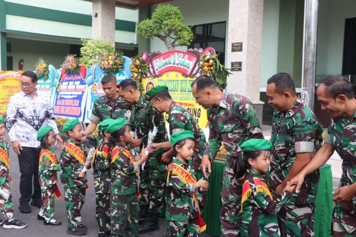 Saat Anak-Anak Menyapa TNI: Keakraban yang Menyentuh di Hari Jadi ke-80