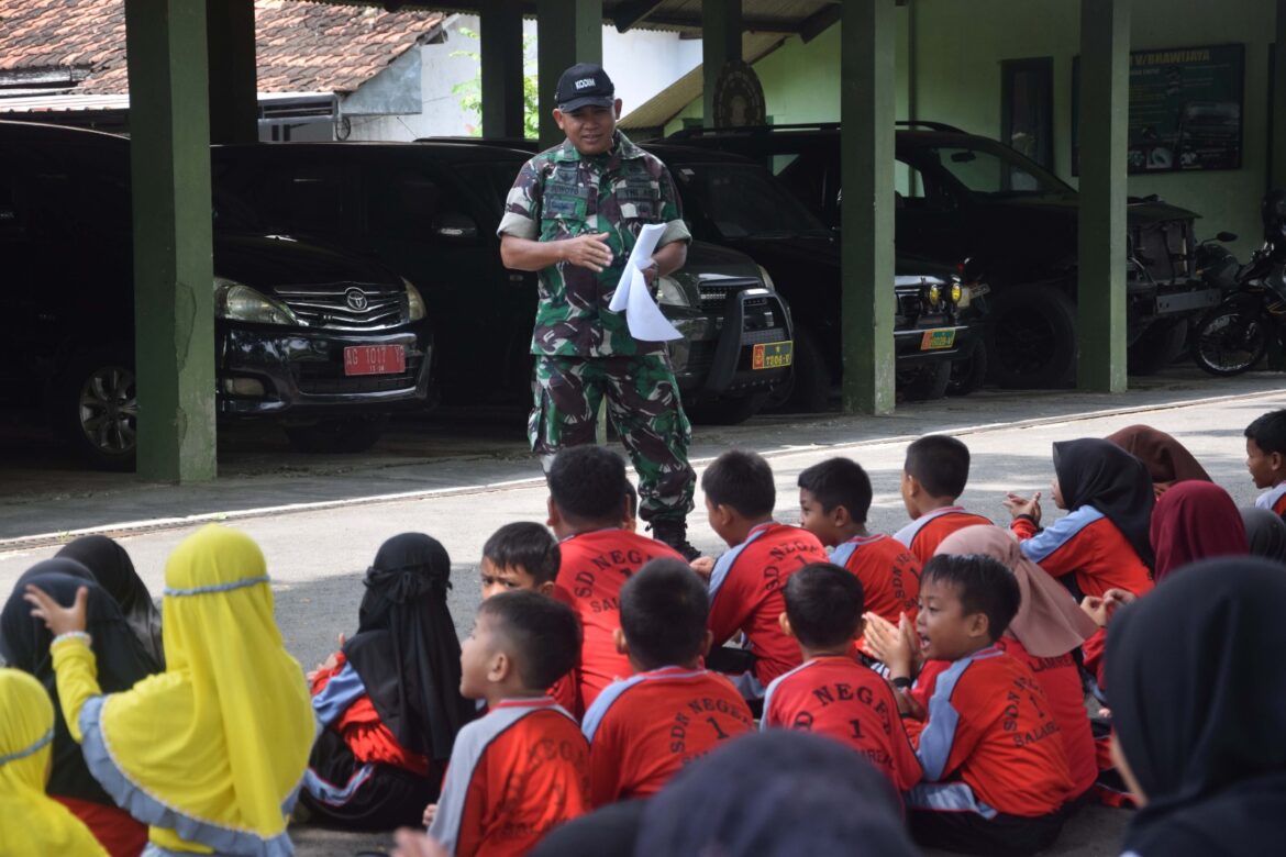 Belajar Patriotisme, Siswa Salamrejo Ikuti Outing Class di Kodim 0806/Trenggalek