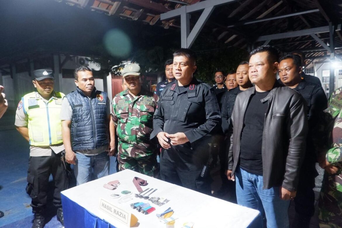 Lapas Purwodadi Bersama TNI dan Polri Gelar Razia Serentak di Blok Hunian