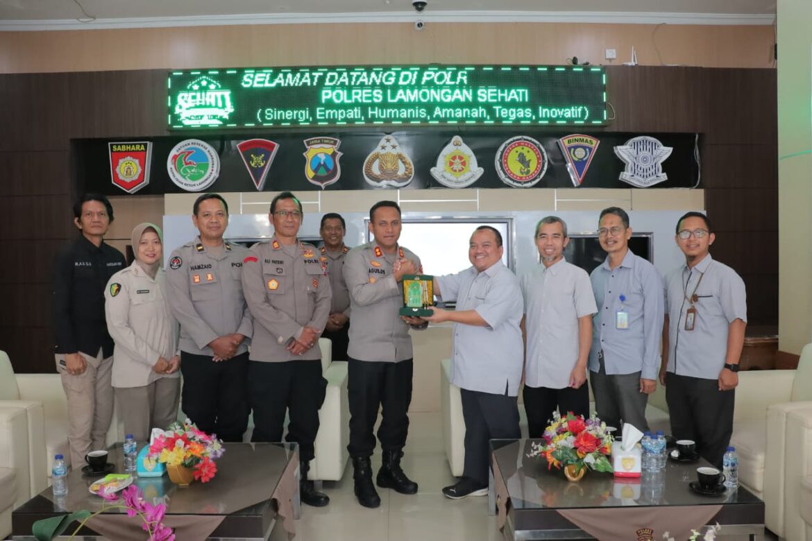 Silaturahmi Penuh Makna, Kapolres Lamongan Sambut Direksi RS Muhammadiyah Perkuat Kerja Sama Pelayanan Publik