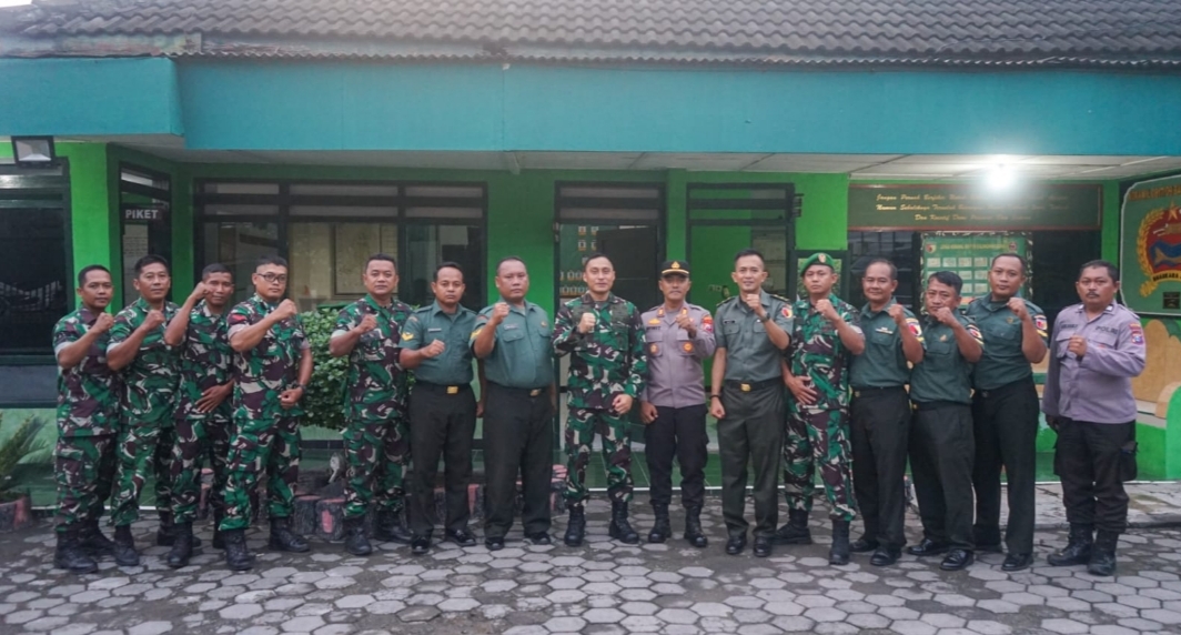 Dandim Letkol Inf Fadly Subur Karamaha, Lakukan Kunjungan ke Koramil Balongpanggang