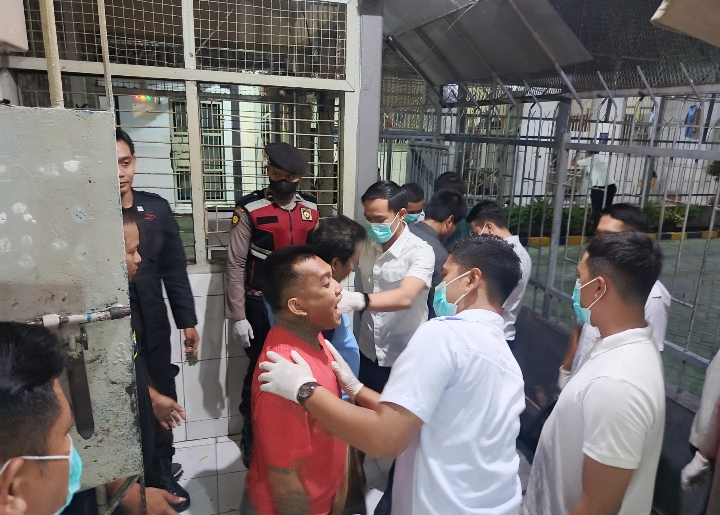 Lapas Kelas IIA Sidoarjo Gelar Razia Gabungan Bersama Aparat Penegak Hukum