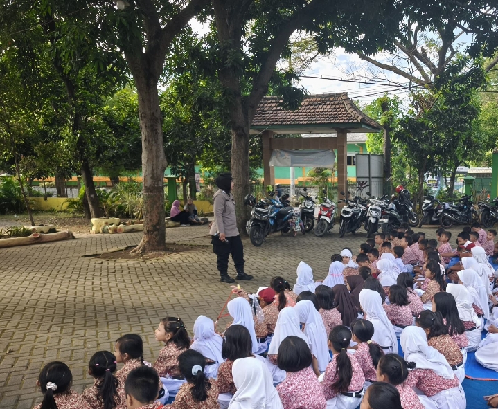 Polsek Beji Gelar Penyuluhan Antibullying dan Keselamatan Berlalu Lintas di SDN Sidowayah 1