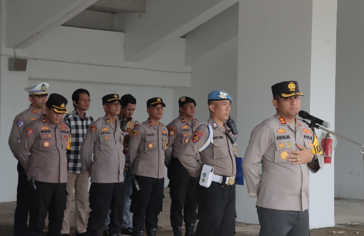 Polres Lamongan Amankan Pertandingan Persela Vs PSS Sleman
