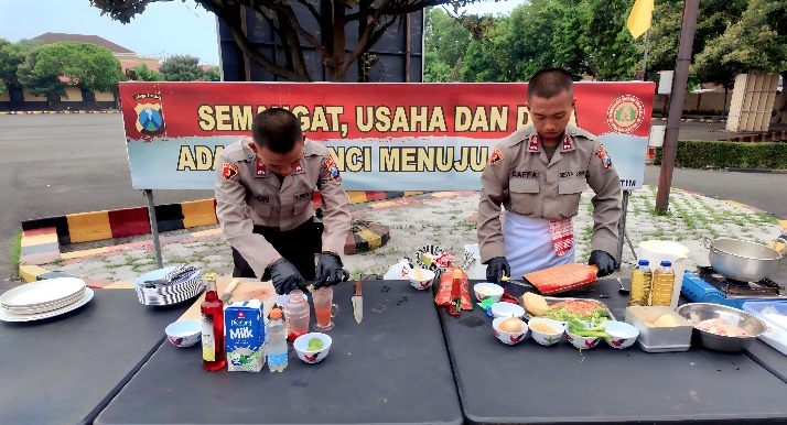 Siswa Bakomsus Tata Boga SPN Polda Jatim Unjuk Keahlian Kuliner, Ka SPN: ‘Ini Bagian Dukungan Ketahanan Pangan’