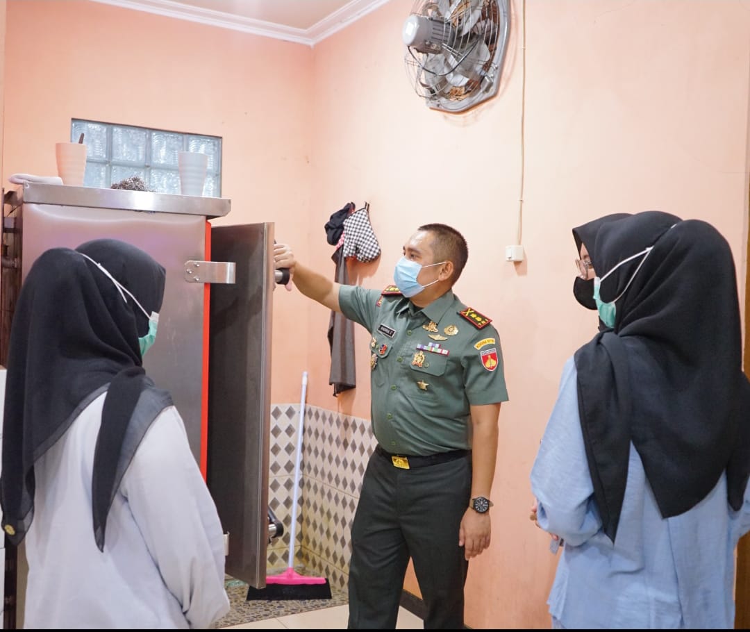 Langkah Nyata Sang Komandan: Letkol Arm Khoirul Cahyadi, S.E., Kawal Gizi Anak Jepara