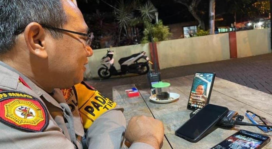 Polres Lamongan Hadirkan Inovasi Kamtibmas Digital, Polsek Tikung Menyapa Warga Lewat Siaran Langsung di Media Sosial