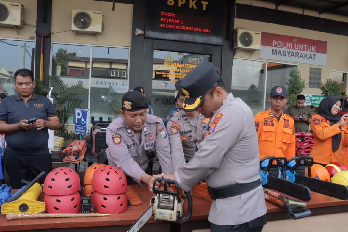 Musim Hujan Tiba, Polres Lamongan Gelar Apel Siap Tanggap Darurat Bencana
