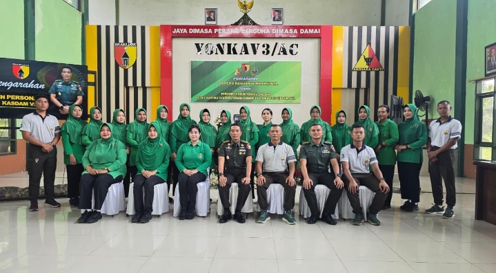 Aspers Kasdam V/Brawijaya Beri Pembekalan Kepada Prajurit dan Persit Yonkav 3/AC