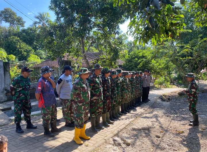 Satgas TMMD ke-126 Kodim 0601/Pandehlang Laksanakan Apel Pengecekan Kesehatan dan Evaluasi Sebelum Masuk ke Aktivitas Sektor Masing-Masing