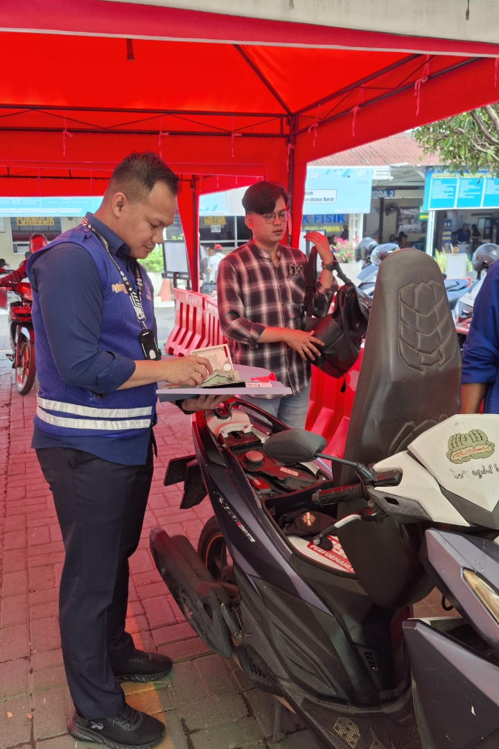 Polantas Menyapa, Samsat Surabaya Barat Optimalkan Pelayanan