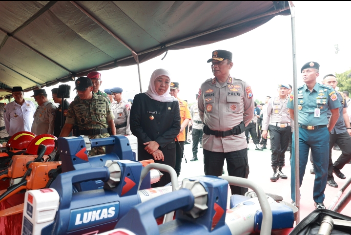 Kapoda Jatim Bersama Gubernur Tinjau Kesiapan Alat Mitigasi Bencana Hadapi Cuaca Ekstrem